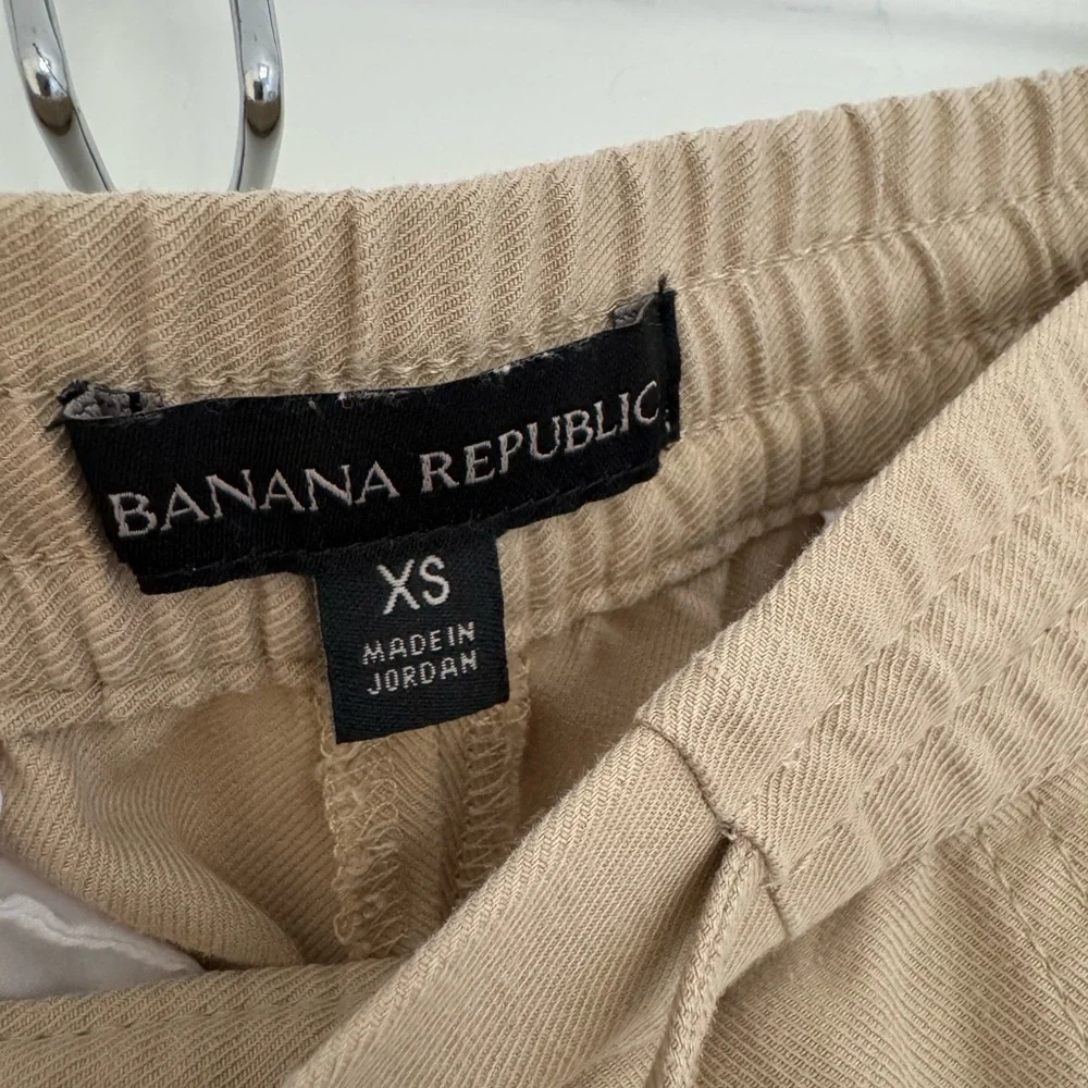 Banana Republic excellent like